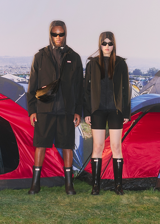 090426_HUNTER_FESTIVAL_SEASON_ML_SHOT_12_900_HIGH_RES.png