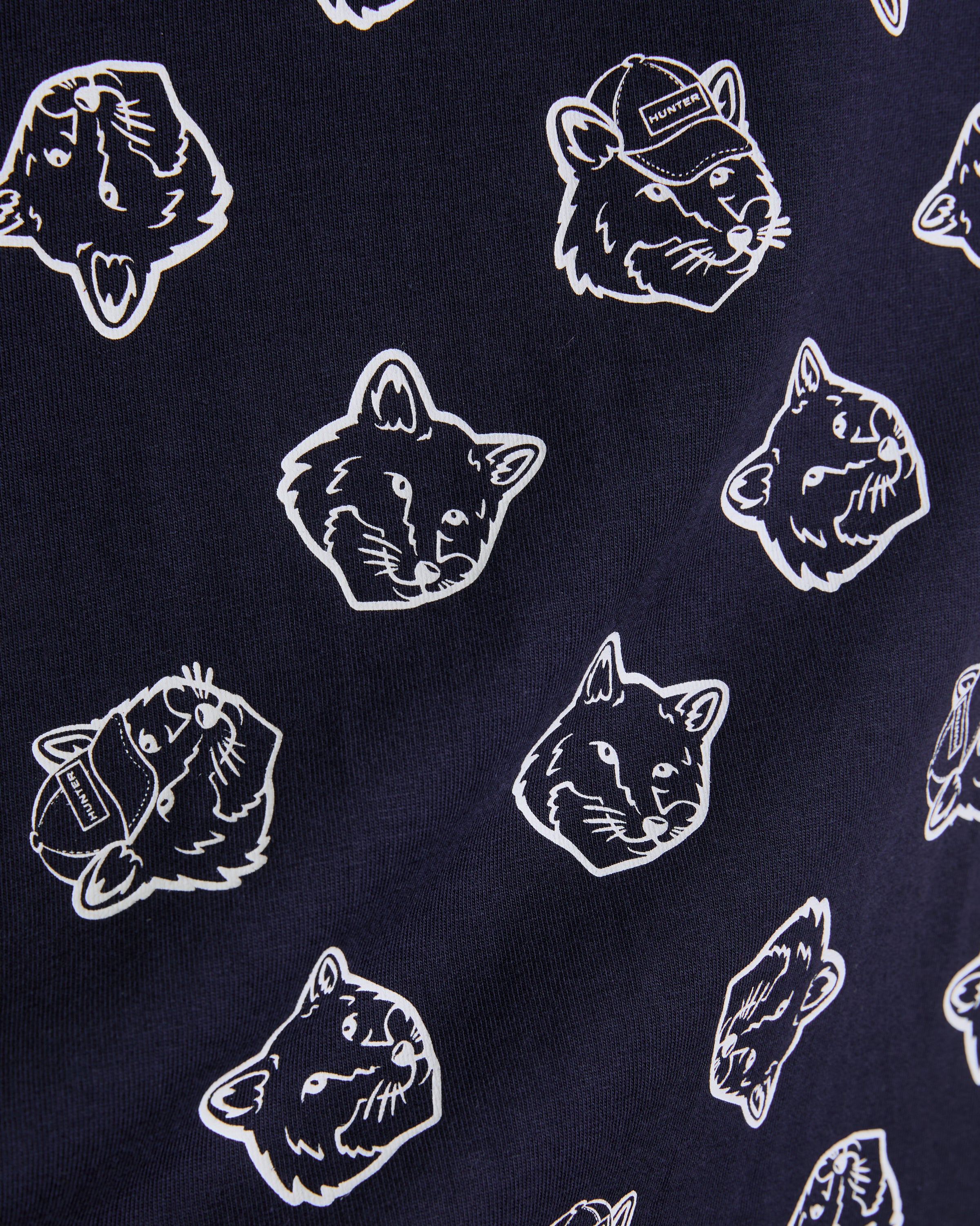 HARK0006252-NE-HUNTERXMAISONKITSUNEKIDSPRINTEDT-SHIRT-3.jpg