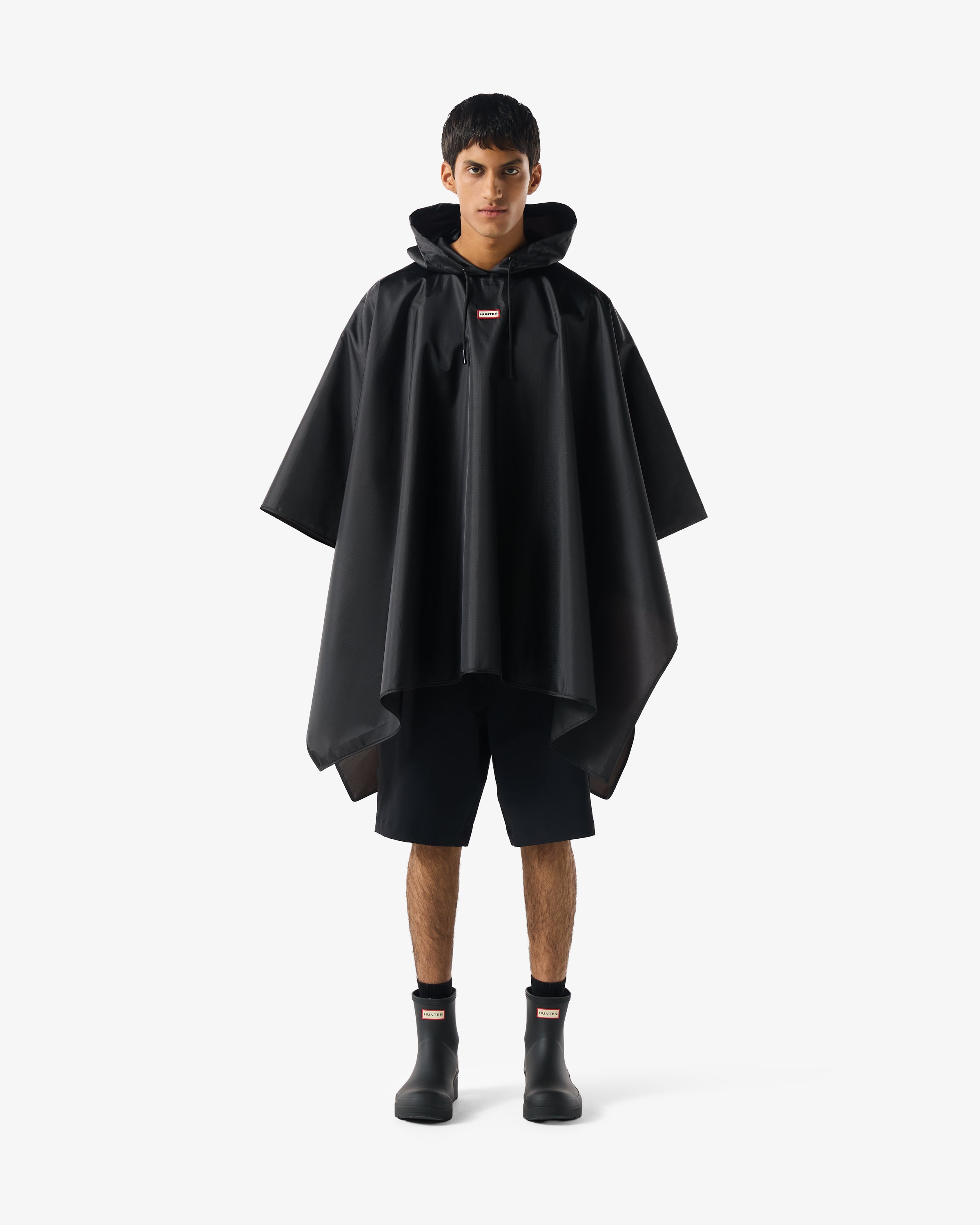 HUNTERPACKABLEPONCHO-HARU0007261-HB_2_e4686b00-fe85-4aff-89e7-b09f65ac7eec.jpg