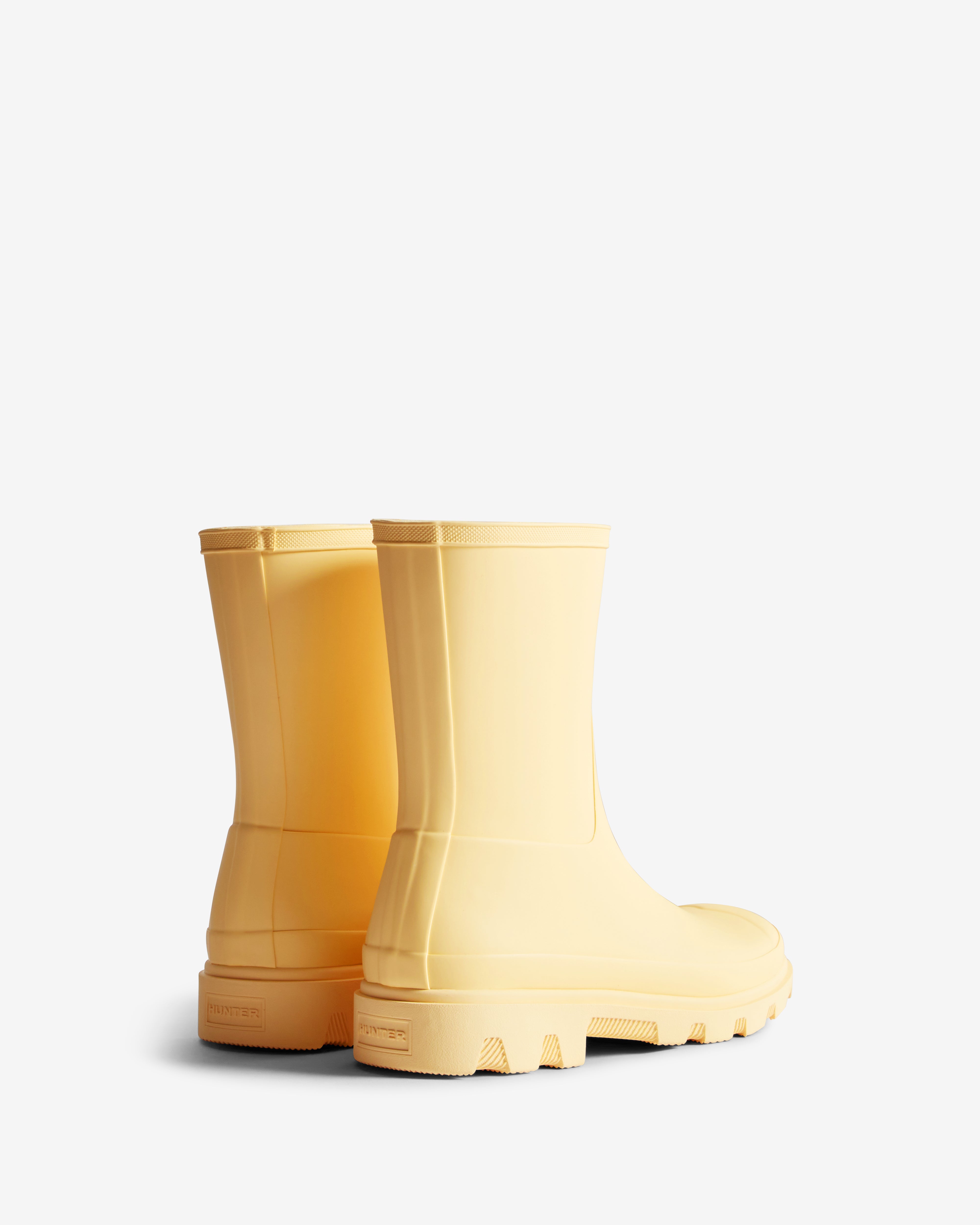 UNISEXDOWNPOURSHORTBOOT-HFRU0002251-YA_3.jpg